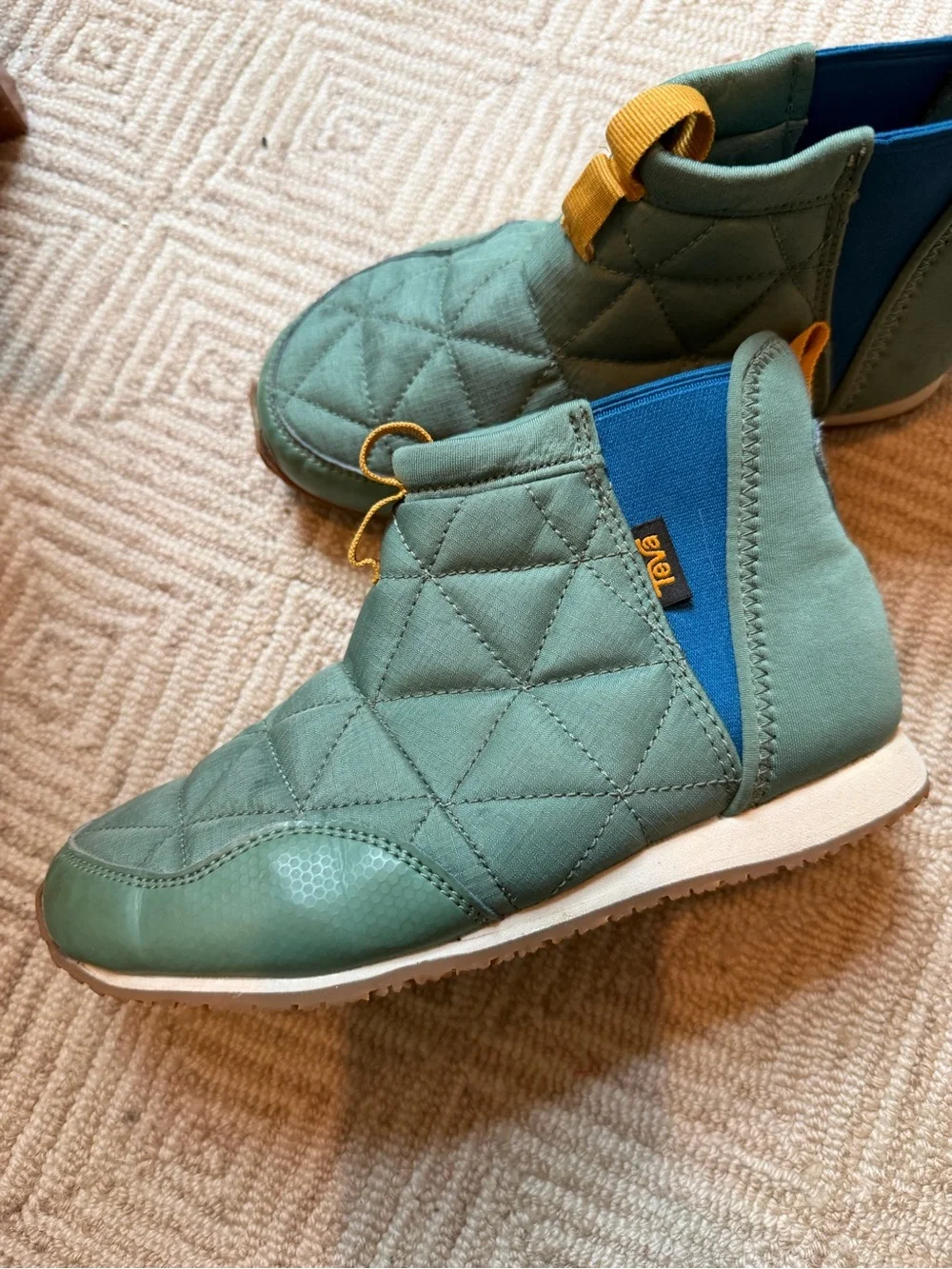 Teva easy slip
